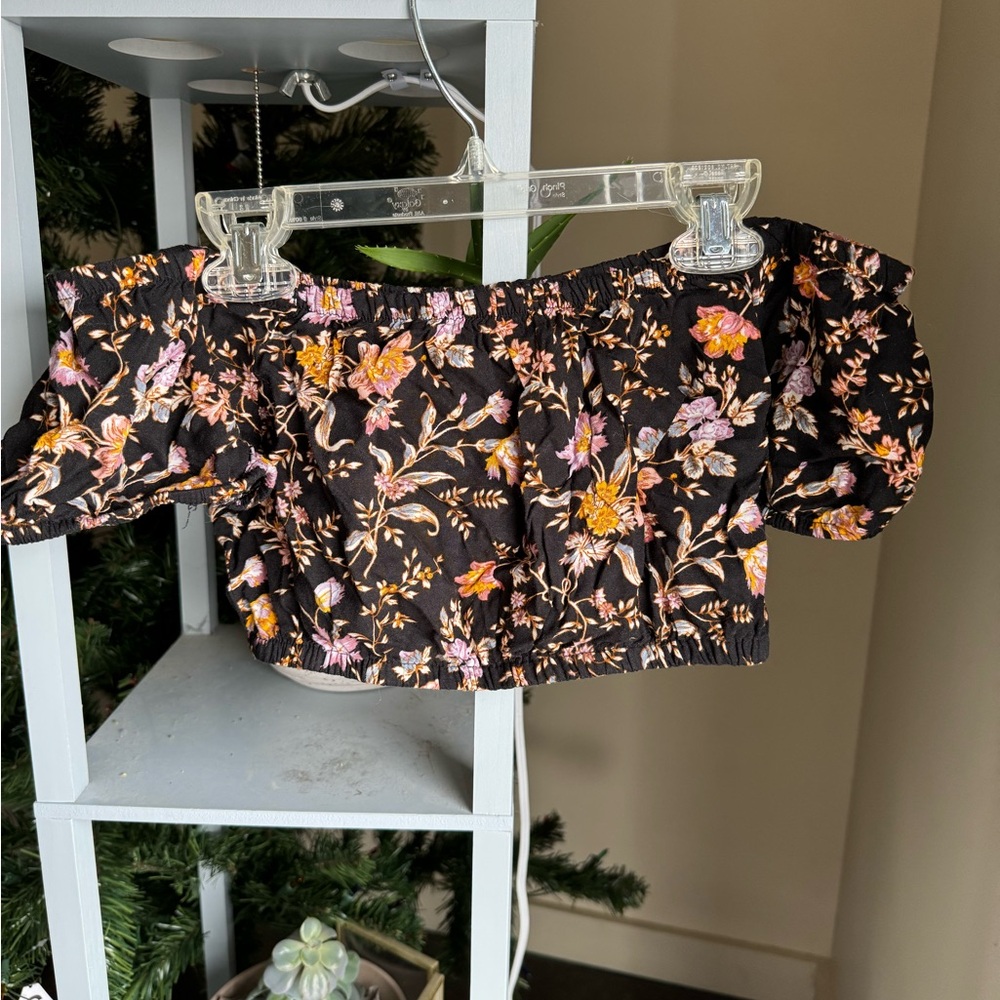 American Eagle Crop Top